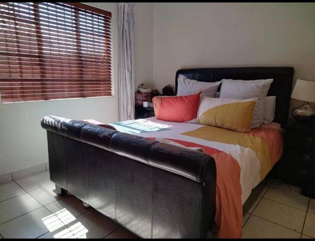 3 BEDROOM TOWNHOUSE FOR SALE IN THE ORCHARDS